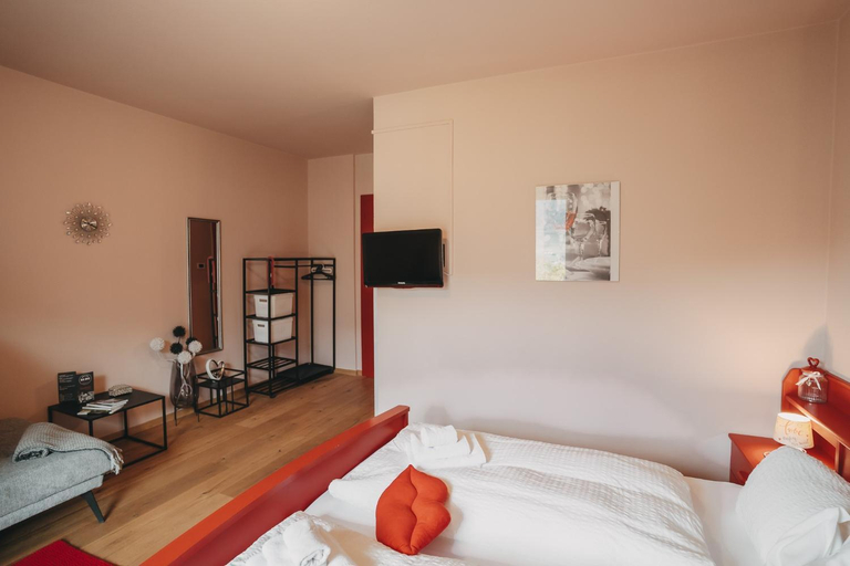 Bedroom 2, Garni Unterweggutl, Bolzano