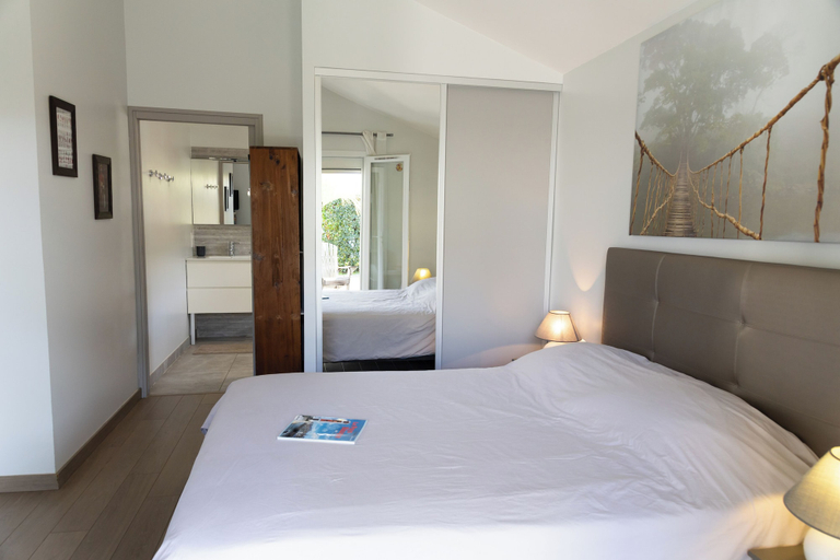 Bedroom 4, Maison Ganttipiena, Pyrénées-Atlantiques