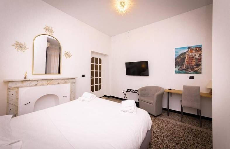 Room 4, GALIA ROOMS, Genova