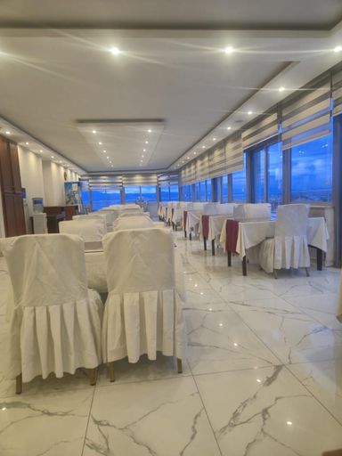 Food & Drinks 4, BULUT HOTEL, Merkez