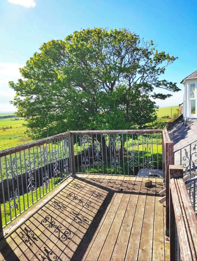 Terrace/patio, 4 Bed House - Sleeps 10 - Pets - Garden - Parking, Aberdeenshire