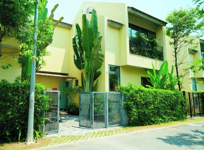 Exterior 2, Hometown Pinky 3 BRS Pool Villa Hoi An, Da Nang