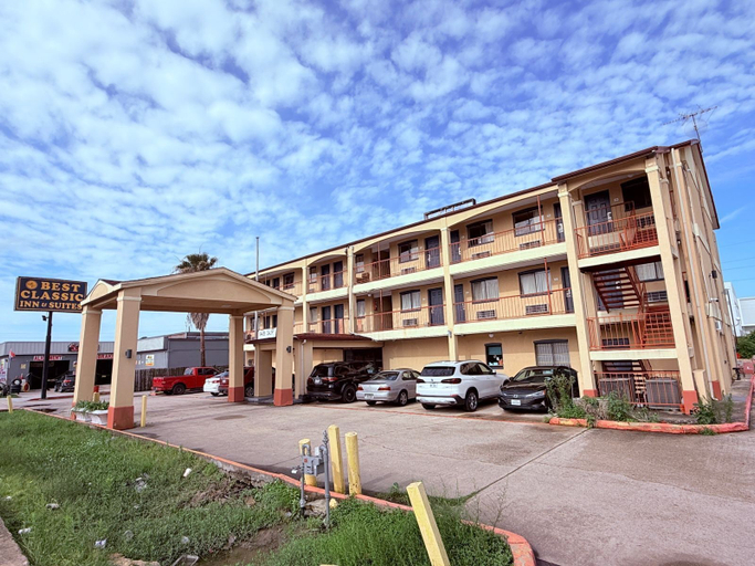 Exterior & Views 1, Best Classic Inn & Suites Houston I 45 near IAH, Houston