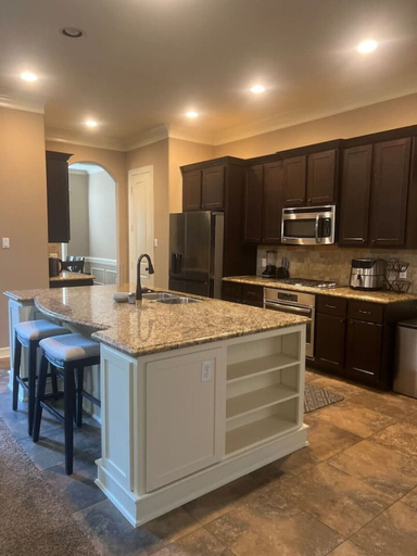 Interior 3, 641 4 Bedrooms Luxurious Baths Open Living, Houston