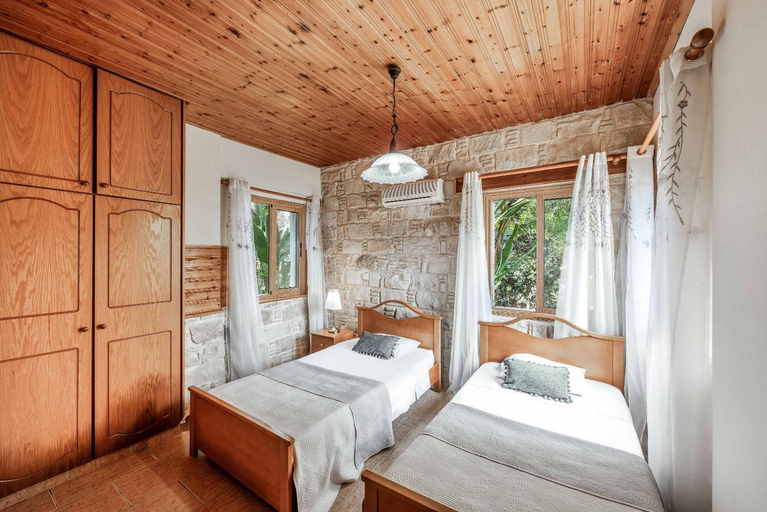 Bedroom 2, Villa Sweet Memories