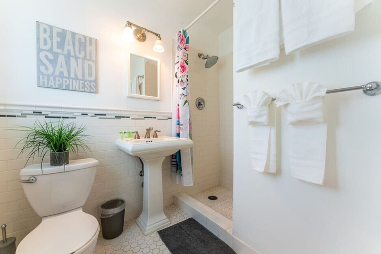 Interior 4, 593 Secluded Villa 3 Bedrooms Heated Pool, Miami-Dade