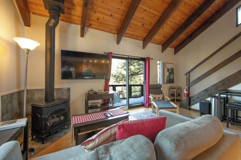 Living area 2, Tramway Haus - Mountain Views, Douglas