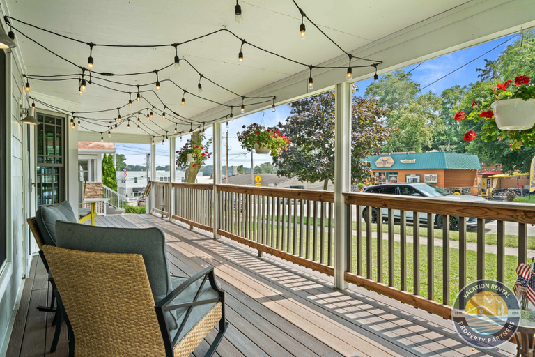 Interior 5, Lakeside Family Home Walk to Beach, Walworth