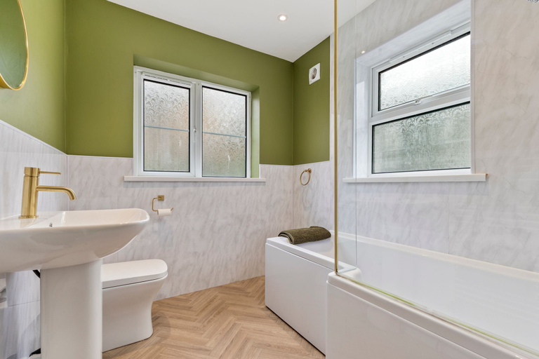 Room 5, 3 Somerset Place - Close to the Beach and Town, Pembrokeshire