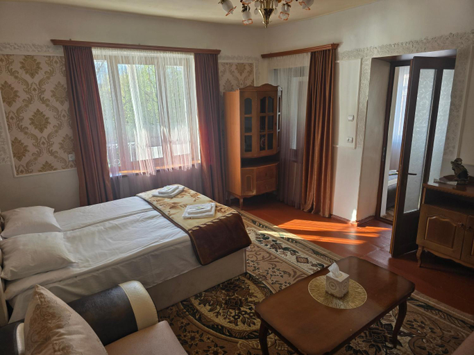 Bedroom 2, Sanahin Old&New