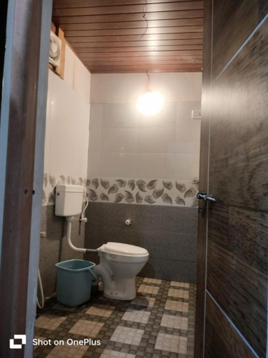 Bathroom 4, Trippr Gokarna - Beach Hostel, Uttara Kannada