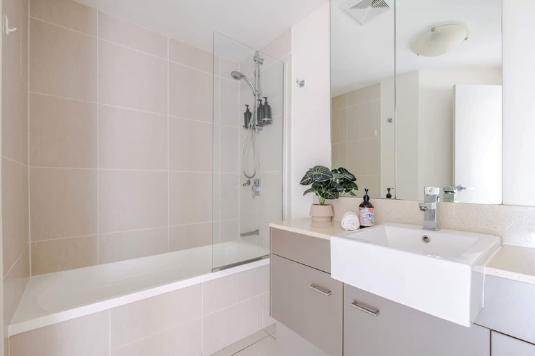 Room 2, A Calm City Base Cairns CBD, Cairns