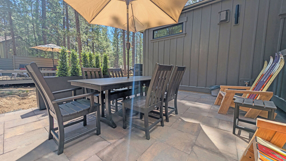 Interior 4, Pine Mountain 6, Deschutes
