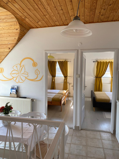 Bedroom 2, Vazsonyi VendegHaz, Balatonfüred