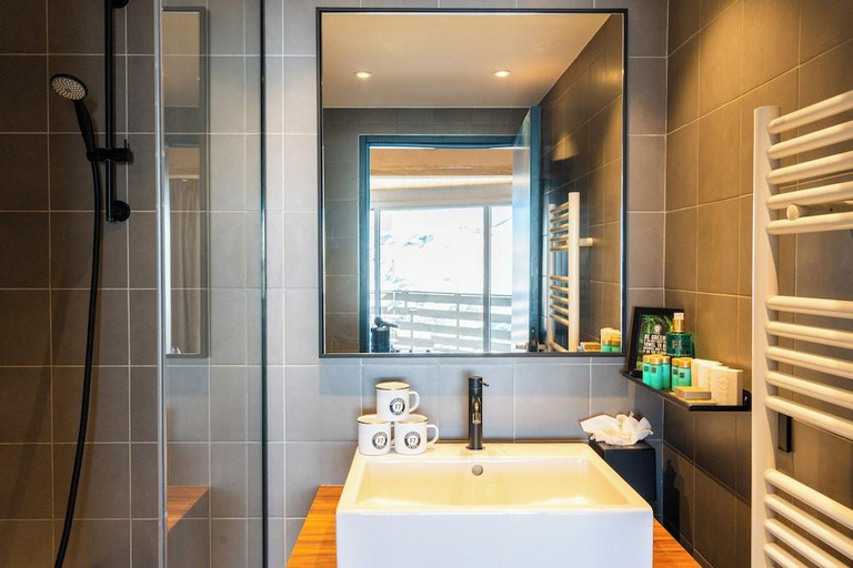 Bathroom 4, Fahrenheit Seven Val Thorens, Savoie