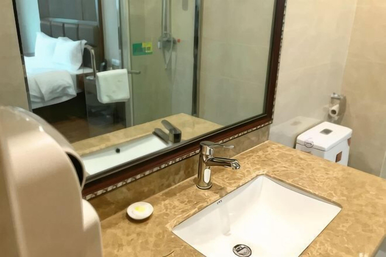 Bathroom, Bishui Lantian Hotel, Wenshan Zhuang and Miao