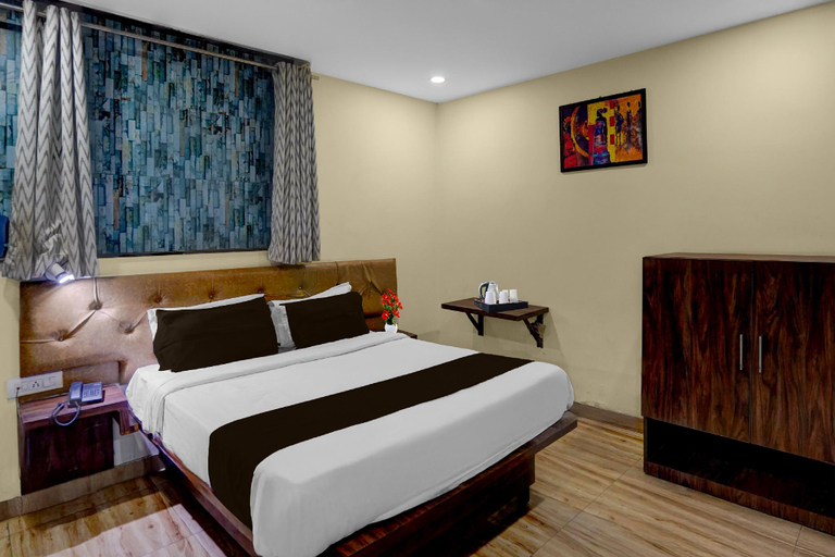 View 5, Townhouse Z Square Mall Formerly The Mall Road Inn, Kanpur Nagar
