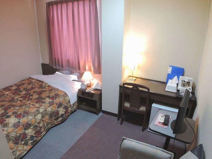 Bedroom 2, Hotel Asahi, Sukumo