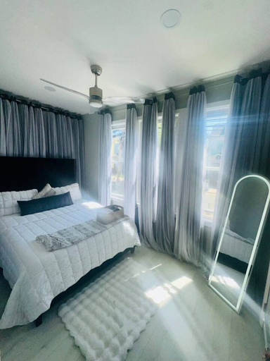 Interior 5, 625 3 Large Bedrooms Luxe Artistic Art Vibe, Newark
