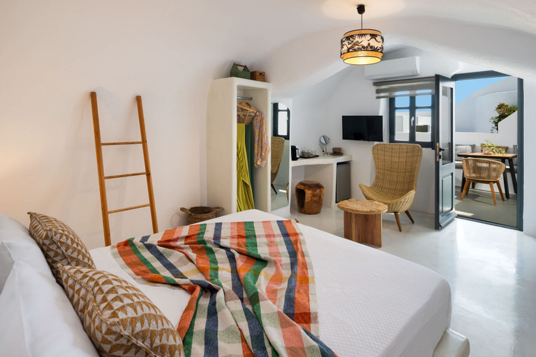 Room 5, Amphora Helios Gem - Private Jacuzzi and Views, South Aegean