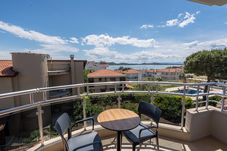 Outdoor dining 4, Rumet Cunda Otel, Ayvalık