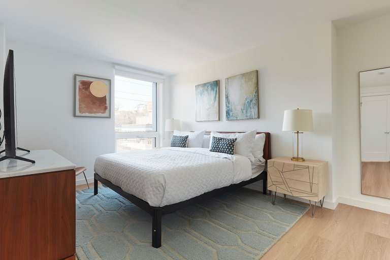 Bedroom 4, Modern 3 BR Loft -shared Deck - gym - Mins to NYC, Hudson