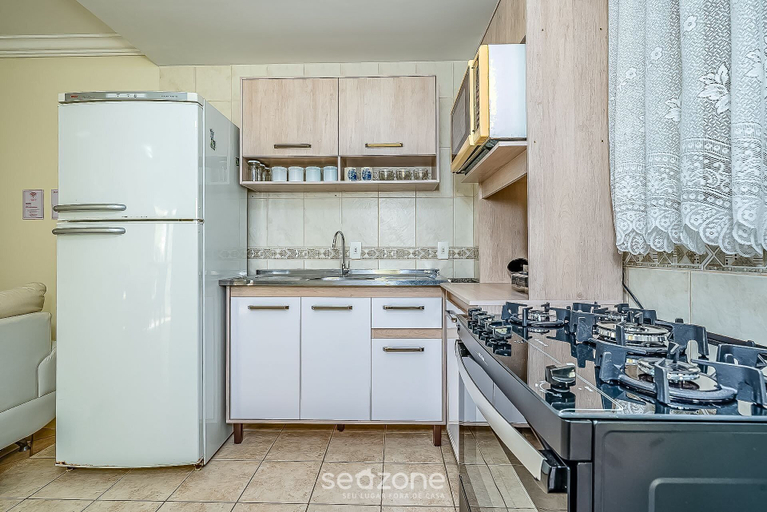 Private kitchen 2, CCM - Condominium 150m From Mariscal Beach, Bombinhas