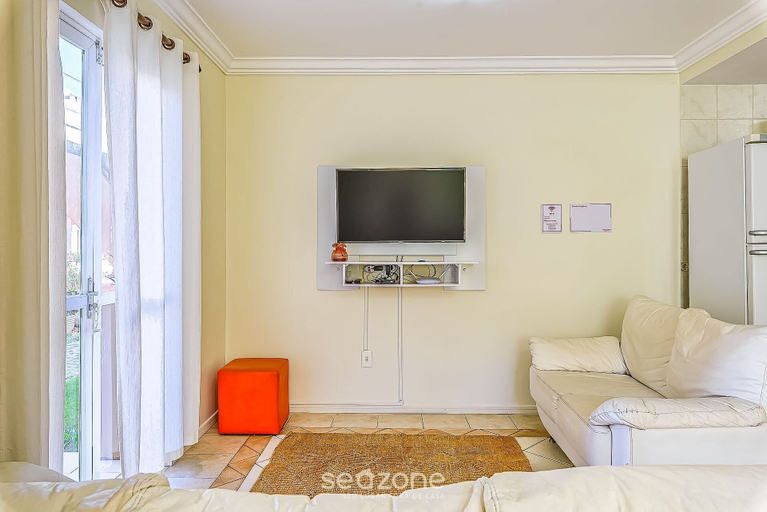 Living area 3, CCM - Condominium 150m From Mariscal Beach, Bombinhas