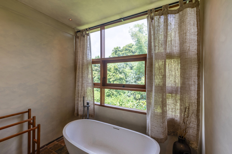 Deep soaking bathtub, Villa Nordoy 3 by Alfred in Bali, Tabanan