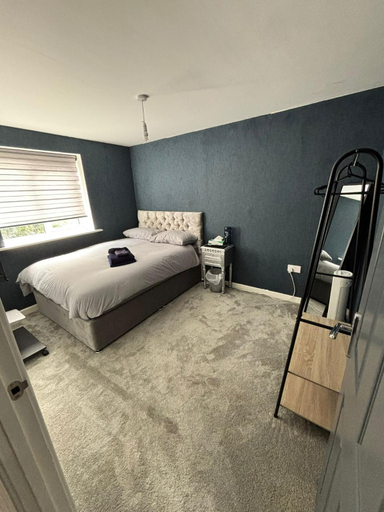 Bedroom, Private Room in a house with Parking in Lenton, Nottingham