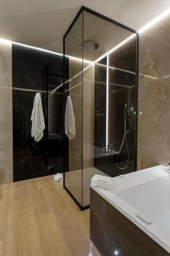 Bathroom 2, Isidoro Luxury Suites, Palermo