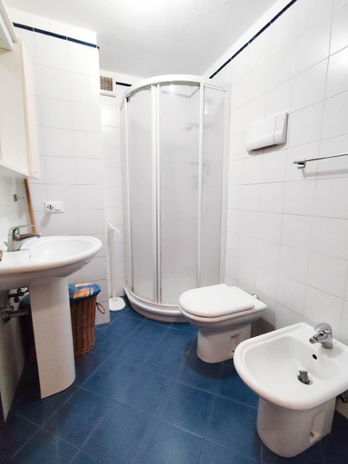Bathroom 3, Perfect stay just steps from the beach, Venezia