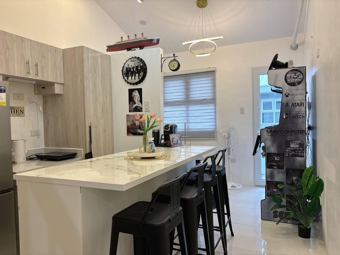 Others 5, Cozy Loft Condo in Tanza with Arcade, Tanza
