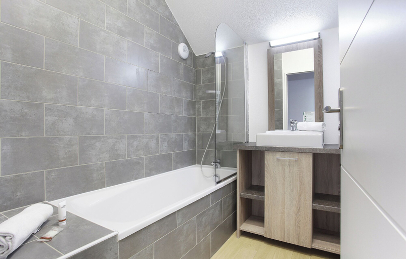 Bathroom 5, Residence Odalys Aquisana, Hautes-Alpes