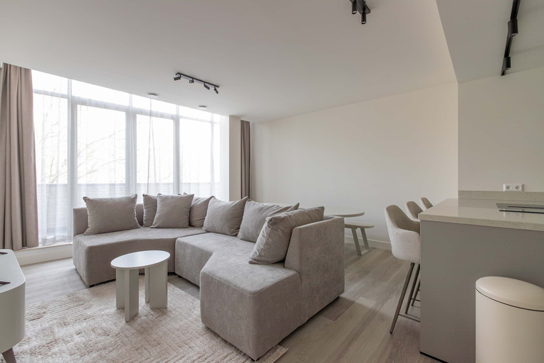 Room 5, Modern 2BR Apartment in Rotterdam Centre, Rotterdam
