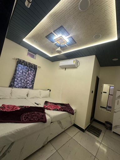 4, Maa Aashray, Ujjain