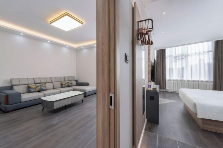 Bedroom 3, HanTing Hotel (Wafangdian Railway Station), Dalian