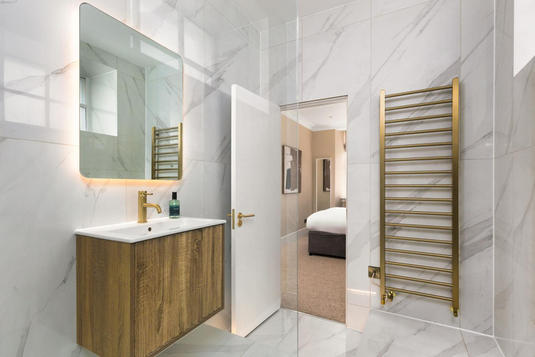 Bathroom 3, Blythswood Square Apartments, Glasgow