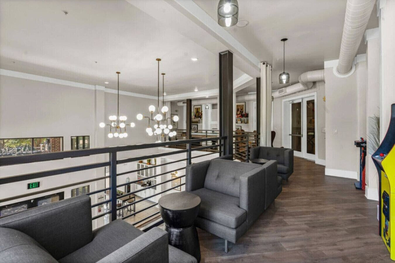 Interior 4, Stylish Modern Bedroomking Full Bed+pool&gym, Irving