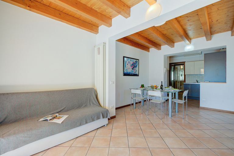Dining 4, Eden House - Terrace & View Lake, Brescia