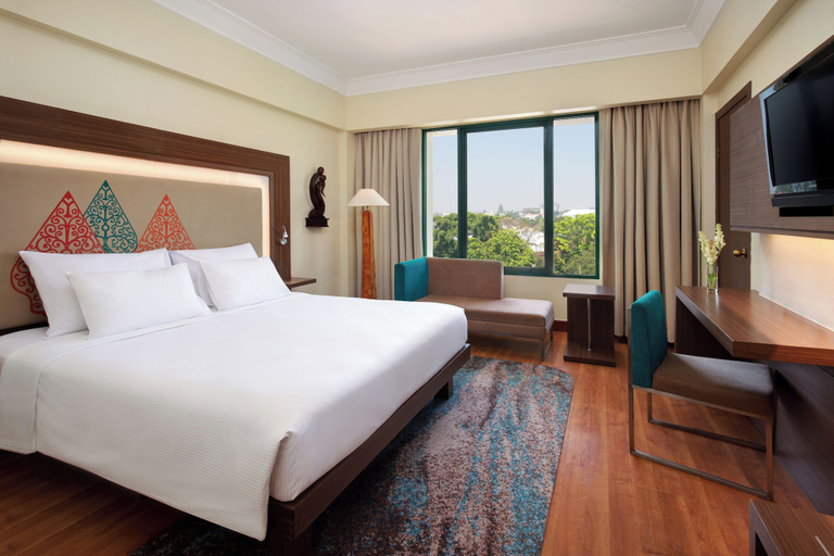 Bedroom 3, Novotel Solo, Solo