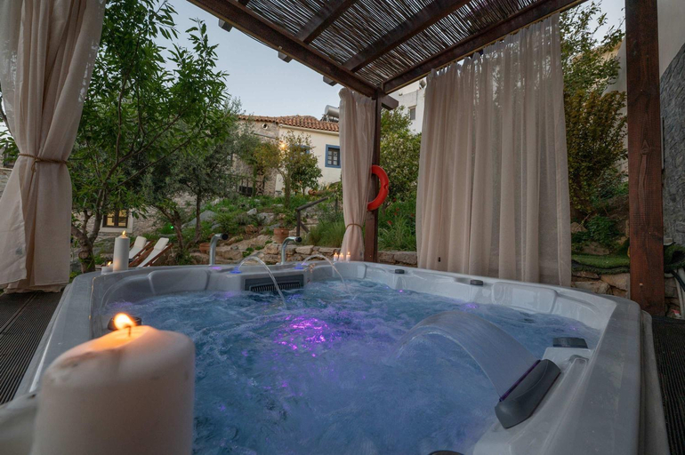 Hot tub 3, Altair Blue Villa - Private Jacuzzi and Views, Crete