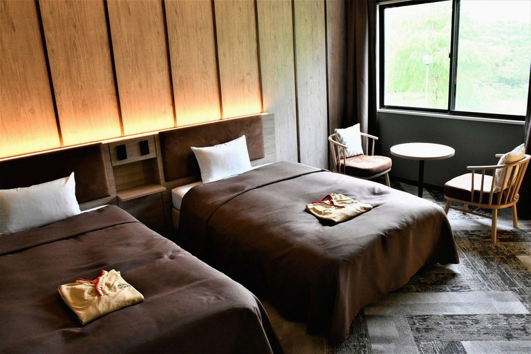 Bedroom 2, Tsurumai Moon Lake Hotel, Ichihara