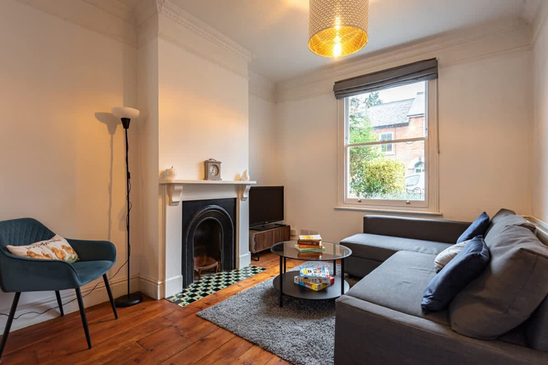 Room 2, Cosy Reading Home - Superfast Wifi Private Garden, Wokingham