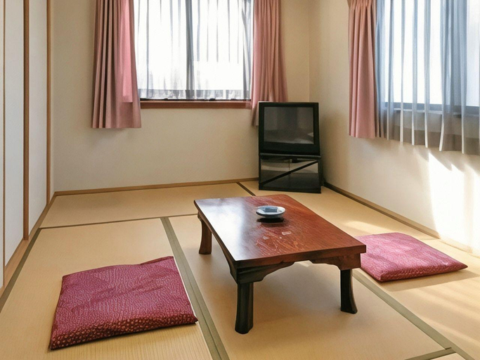 Others 4, Takaraya, Kotohira