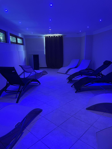 Others 5, Solaris Wellness Paestum, Salerno