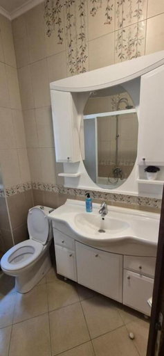 Bathroom 4, Tetka Guest House