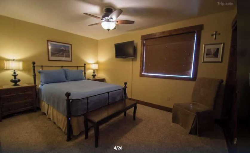 Room 4, Only Minutes From Skiing, Shopping & Fun - Come Relax, Summit
