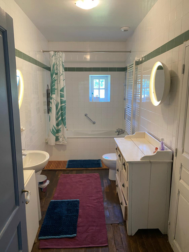 Bathroom, Chateau de Grandsagne, Creuse