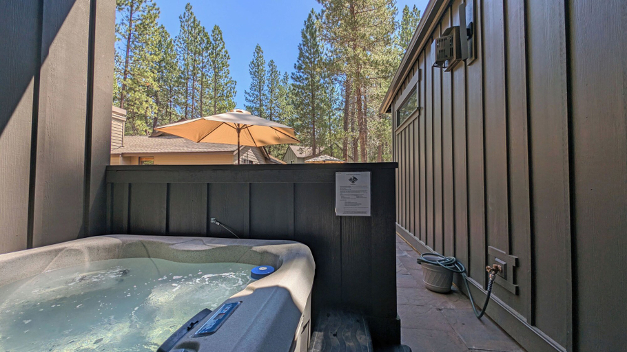 Interior 5, Pine Mountain 6, Deschutes